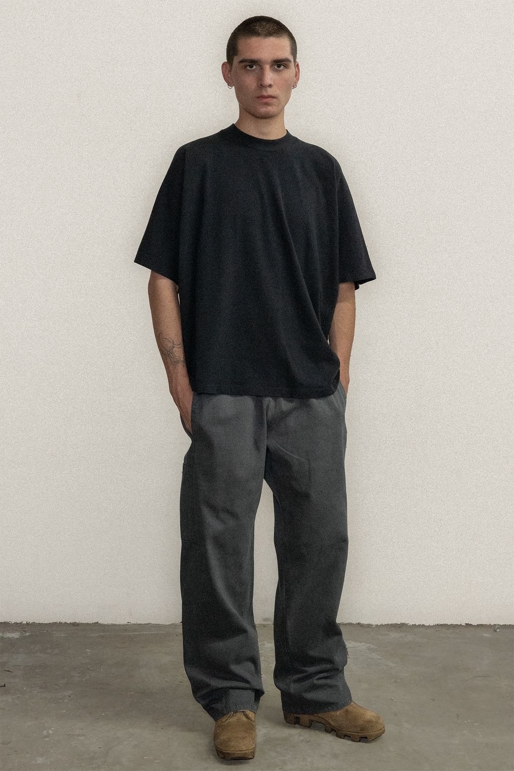 SEAMLESS DELUXE TEE