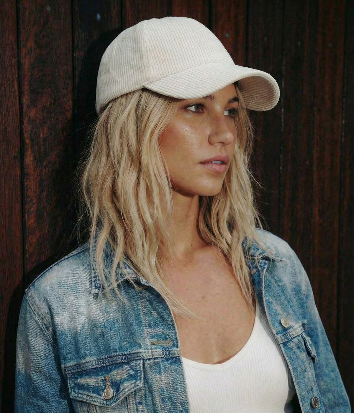 CORDUROY CAP.