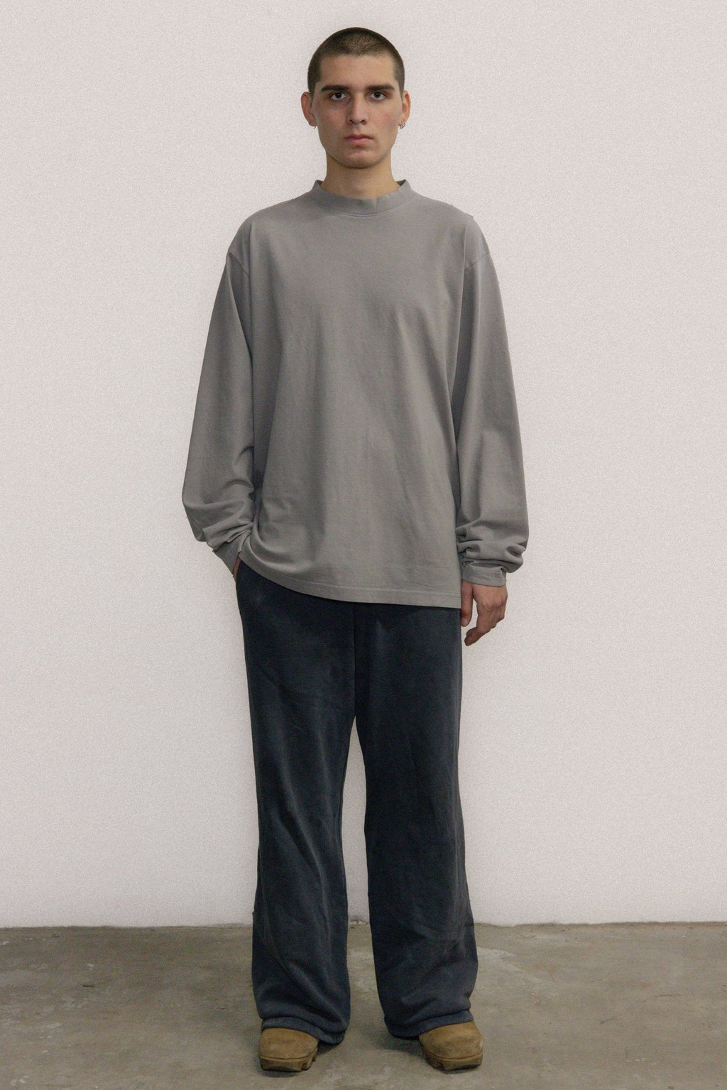 GAP x YZY LONG SLEEVE T-SHIRT