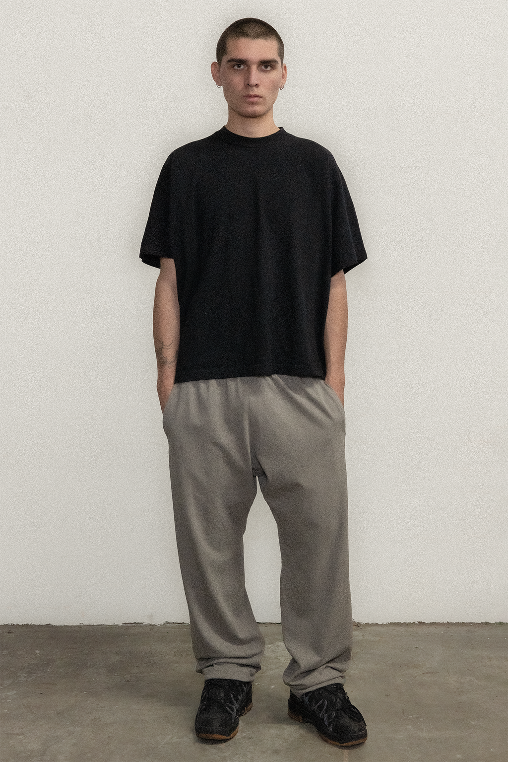 SEAMLESS DELUXE TEE