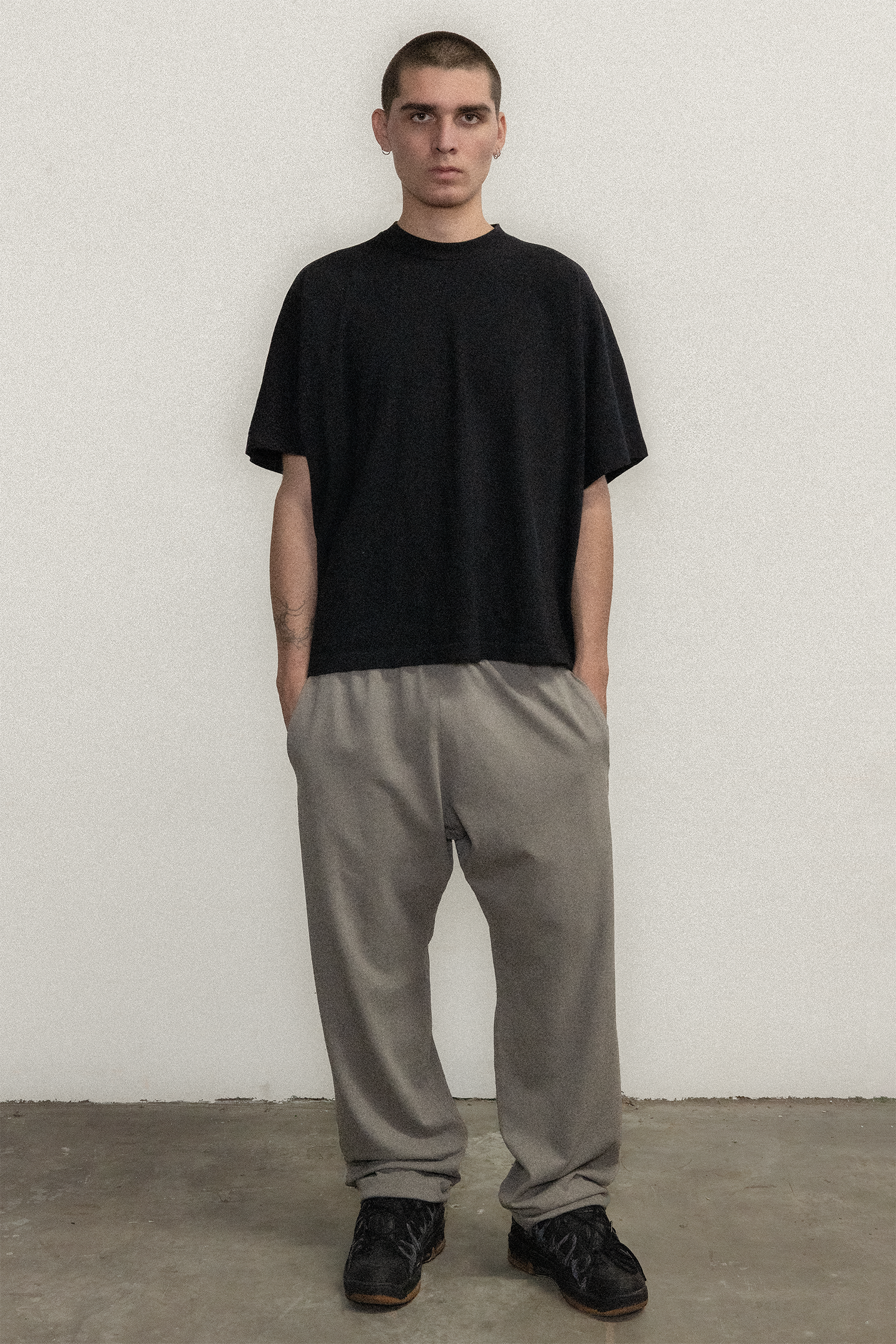 SEAMLESS DELUXE TEE